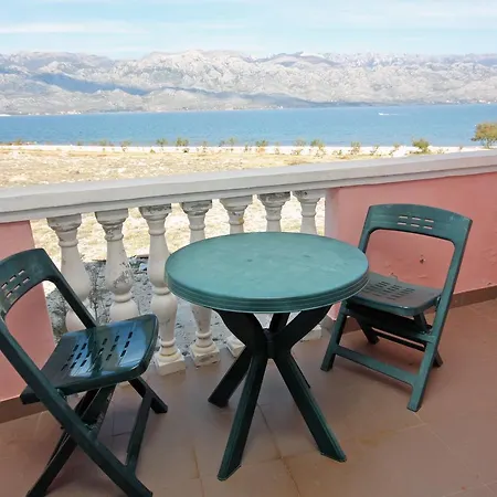 Studio 5766a Apartment Rtina